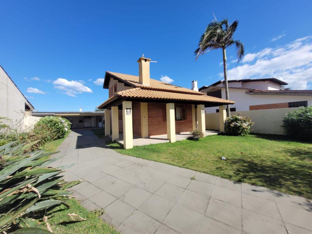 Casa 3 dormitórios para venda, Zona Nova em Capão da Canoa | Ref.: 1408