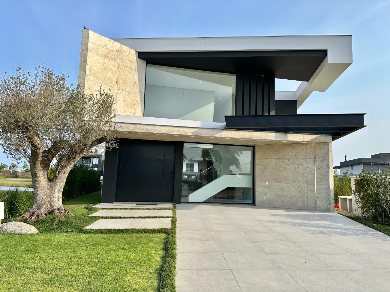 Casa 6 dormitórios para venda, Centro em Xangri-lá | Ref.: 1976