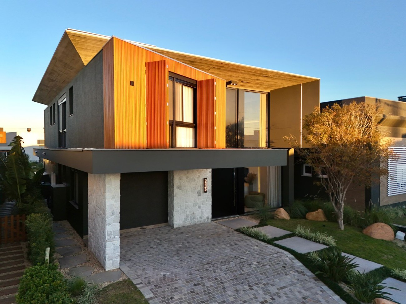 Casa em Condomínio 4 dormitórios para venda, Parque Antártica em Capão da Canoa | Ref.: 1988