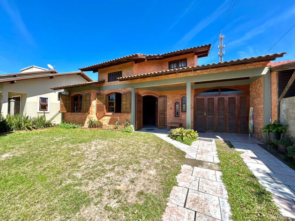 Casa 3 dormitórios para venda, Praia Do Barco em Capão da Canoa | Ref.: 417